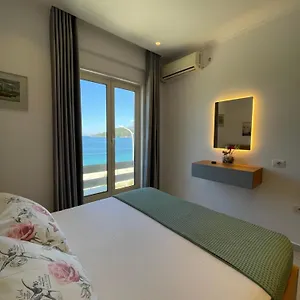 George Apartment