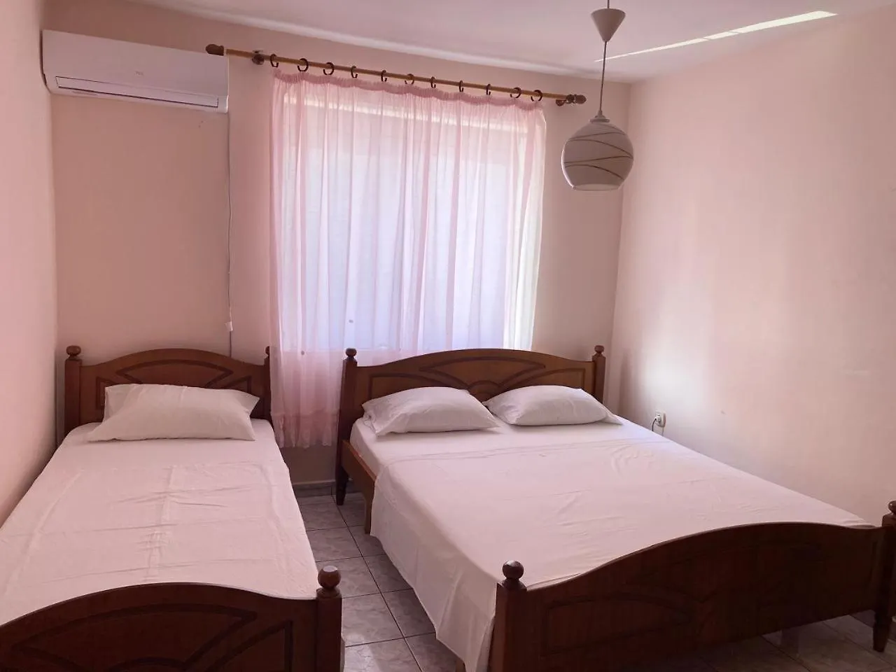 Family Central Apartment Himare Albania
