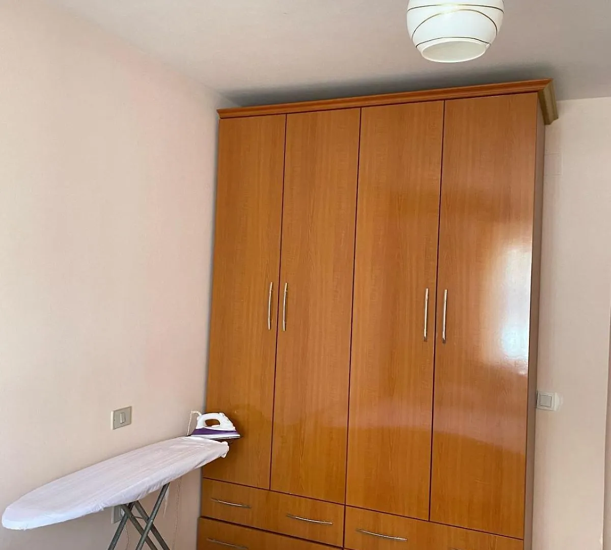 Family Central Apartment Himare